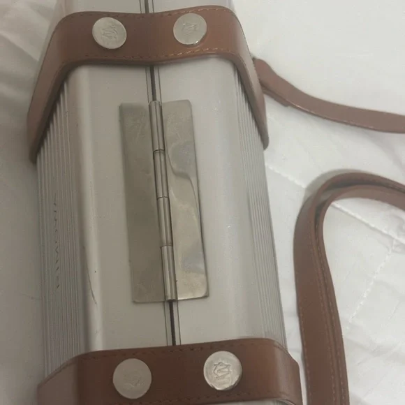 RIMOWA Silver Case with Tan Leather Accents - Picture 5 of 6